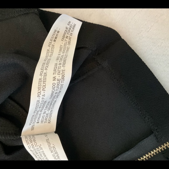 NWT  Zara Black Crop Top with Gold Zipper detail - Picture 5 of 13